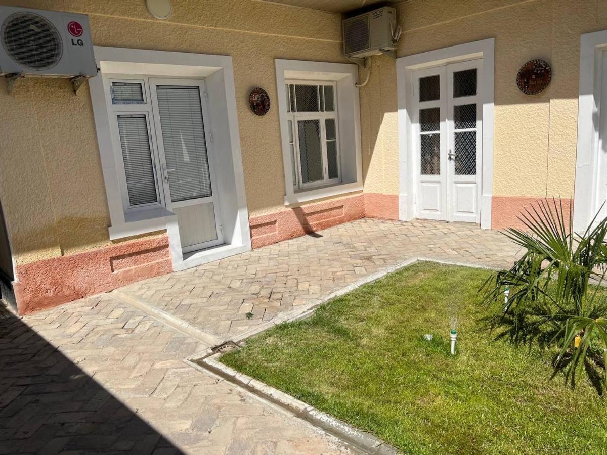 Guest House Han Σαμαρκάνδη Εξωτερικό φωτογραφία